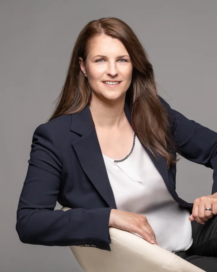 Porträt von Tanja Suter